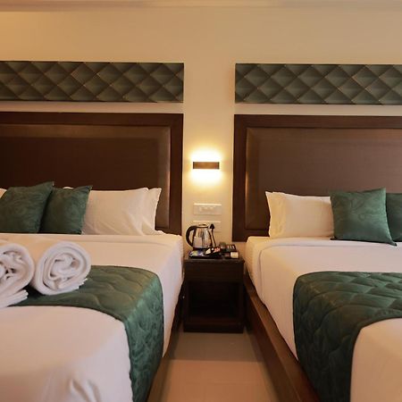 Hotel Aavudai Grand Aralvaimozhi Eksteriør billede
